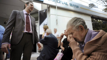  Έρχεται νέο «μαχαίρι» για 250.000 επικουρικές συντάξεις