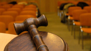 Δίκη-«μαμούθ» με 104 κατηγορούμενους για το «παραδικαστικό 2»