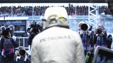 GP Bρετανίας: Περίπατος στη βροχή για το Χάμιλτον!