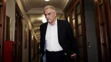 Ο Τόσκας «αυτοαποθεώνεται»: 30 χρόνια είχε να γίνει τέτοια επιχείρηση στα Εξάρχεια