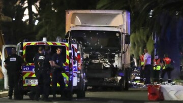 Σοκαρισμένος ο ελληνικός πολιτικός κόσμος από την τραγωδία στη Νίκαια