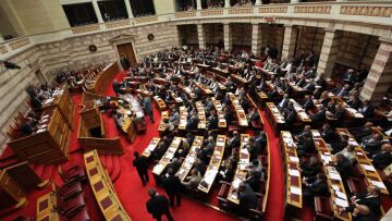 Βουλευτές του ΣΥΡΙΖΑ ζητούν έρευνα για «ευθύνες εισαγγελέων για τα μαύρα ταμεία» της Siemens