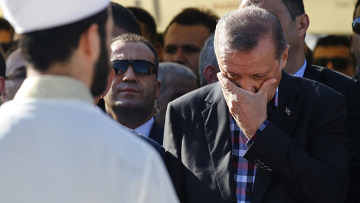 «Κροκοδείλια τα δάκρυα του Ερντογάν;», διερωτώνται τα διεθνή ΜΜΕ