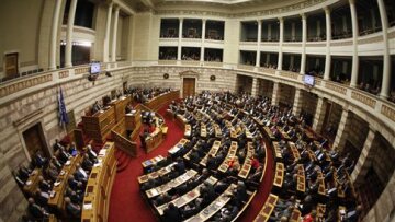 Συνεχίζει τα «μαγειρέματα» για τον εκλογικό νόμο η κυβέρνηση
