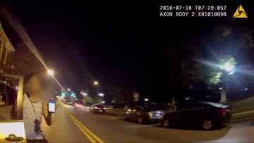 Κυνηγούσαν pokemon με το SUV και έπεσαν πάνω σε περιπολικό!