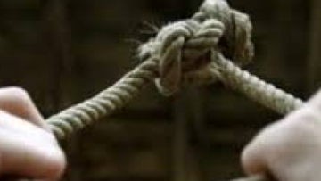 Θρίλερ στην Κρήτη: Μπήκε στο σπίτι και της πέρασε τη θηλιά στο λαιμό!