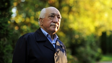 Γκιουλέν: Καταγγέλλει τον Ερντογάν για το ένταλμα σύλληψης