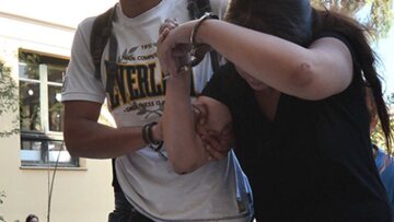 Κορωπί: Τη σκότωσε με μαχαίρι 12 εκατοστών που είχε σε σακούλα σούπερ μάρκετ