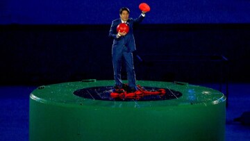 Ο «Super Mario» πρωθυπουργός της Ιαπωνίας εκτόξευσε τη μετοχή της Nintendo