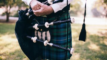 Απίστευτο: Πέθανε από τα μανιτάρια που φύτρωναν στην γκάιντά του!