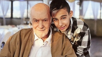 Το συγκινητικό μήνυμα του γιου του Ανδρέα Μπάρκουλη: «Άγγελέ μου να προσέχεις εκεί που είσαι»