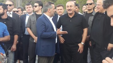 Με μαντινάδες υποδέχτηκαν Κοτζιά - Τσαβούσογλου στο Λασίθι