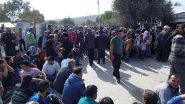 Δήμαρχος Λέσβου προς Μουζάλα: Δεν αντέχουμε άλλο - Πάρτε τώρα τους πρόσφυγες