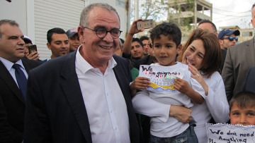 Μουζάλας: Σε σπίτια και διαμερίσματα οι 2.000 μετανάστες στην Κρήτη 