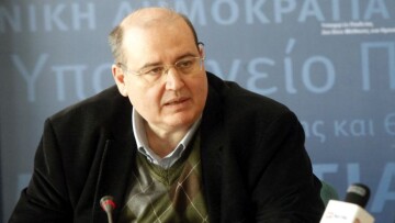 Φίλης για Ωραιόκαστρο: Τα προσφυγόπουλα θα πάνε κανονικά στις τάξεις υποδοχής