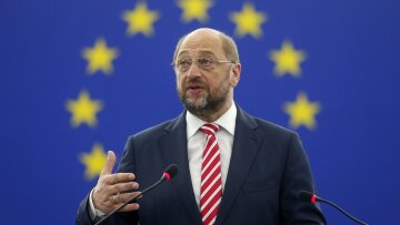 Μάρτιν Σoυλτς: Nα σταλεί ένα ξεκάθαρο μήνυμα ενότητας από τη Μπρατισλάβα