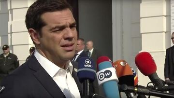 Τσίπρας από Μπρατισλάβα: Να σταματήσει η Ευρώπη να υπνοβατεί