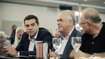 Μητσοτάκης, γκάλοπ, Στουρνάρας και… βοσκοτόπια προκαλούν εκνευρισμό και αμηχανία στην κυβέρνηση   