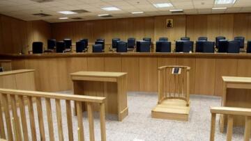 «Παραδικαστικό 2»: Στο εδώλιο επιχειρηματίες, δικηγόροι και γνωστός κληρικός