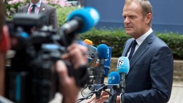 Τουσκ: Λύση του μεταναστευτικού με αποτελεσματικό έλεγχο των συνόρων