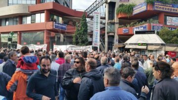 Ούτε βήμα πίσω οι εργαζόμενοι στον ΟΑΣΘ - Νέα πορεία διαμαρτυρίας 