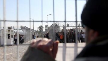 Περιοριστικοί όροι στους ανήλικους βιαστές του 16χρονου Πακιστανού στο hot spot Μόριας