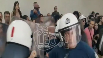 Πλειστηριασμός με τα ΜΑΤ: «Δεν έχουμε τίποτα άλλο να μας πάρουν» λέει ο δανειολήπτης