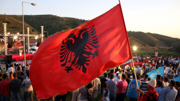 Η Αλβανία εκθέτει το ελληνικό ΥΠΕΞ: Στείλαμε non paper στην Ευρώπη για το θέμα των Τσάμηδων!