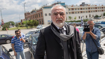 Τηλεοπτικές άδειες: O Ιβάν και οι Αμερικανοί