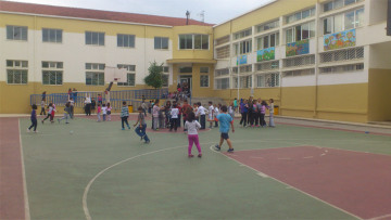 Πρώτο κουδούνι για τα προσφυγόπουλα: Πώς θα γίνονται τα μαθήματα