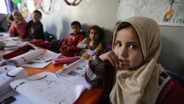 Χωρίς αντιδράσεις το πρώτο κουδούνι για τα προσφυγόπουλα στο Θησείο 