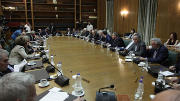 Σε «συναγερμό» η κυβέρνηση για τους πλειστηριασμούς α' κατοικίας 