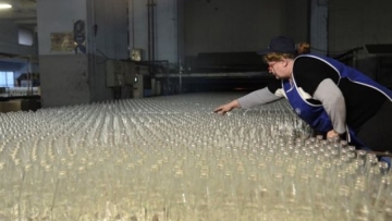 Γιατί αλλάζει χέρια η ελληνική βιομηχανία και επιχειρηματικότητα