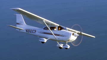 Άκαρπες οι έρευνες για τον εντοπισμό των δυο πιλότων του Τσέσνα