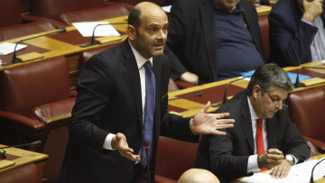 Ο Θεοδωράκης διέγραψε τον Ιάσονα Φωτήλα από το Ποτάμι