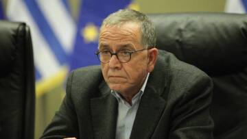 Ενεργό ρόλο του Ευρωκοινοβουλίου στο προσφυγικό ζητά ο Μουζάλας