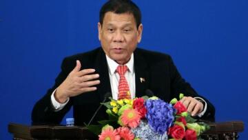 Φιλιππίνες: Ο Ντουτέρτε τώρα λέει «όχι» στο «διαζύγιο» από τις ΗΠΑ