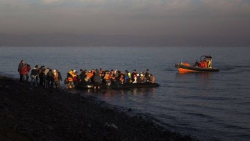 Νέες αφίξεις προσφύγων στα ελληνικά νησιά - Έφτασαν άλλοι 84 