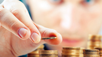 Στα 5,44 δισ. το πρωτογενές πλεόνασμα στο εννεάμηνο