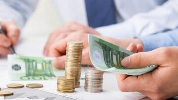 «Τρύπα» στα έσοδα από έμμεσους φόρους σε τσιγάρα και καύσιμα 