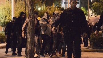 Η «Καμόρα» των Ρομά: Ο «Μαραντόνα», ο Αγγλούπας και το Facebook