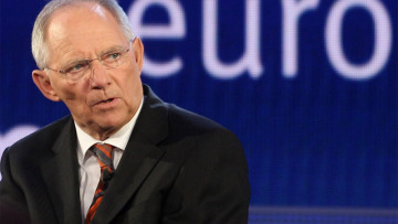 Stop στη συζήτηση για ελάφρυνση χρέους από τον Σόιμπλε: Θα δούμε από το 2018...