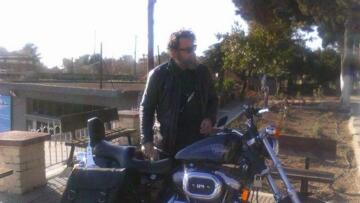 Σάλος στον Βόλο για τη μετάθεση ιερέα που οδηγεί Harley 