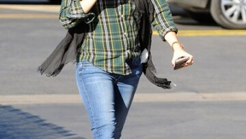 Οι πρώτες φωτογραφίες της Jennifer Garner με φουσκωμένη κοιλίτσα