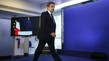 Γαλλία: Αποχωρεί από την πολιτική ο Σαρκοζί