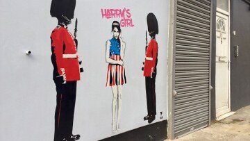Το κορίτσι του πρίγκιπα Χάρι έγινε γκράφιτι στους τοίχους του Λονδίνου!