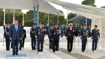 ΠΑΣΟΚ: Το υπουργείο Άμυνας δίνει χρήματα για εξοπλισμούς κι όχι για επιδόματα