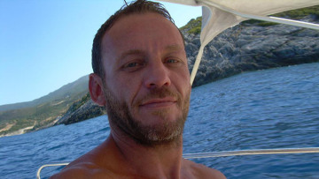 Ξεσπά η αδερφή του 43χρονου που δολοφονήθηκε: Ο δολοφόνος του ήταν αγρίμι που βγήκε να σκοτώσει