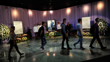 Δείτε live: Ουρές από τους Κουβανούς για τον αποχαιρετισμό στον Φιντέλ Κάστρο