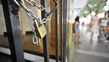 ΙΟΒΕ: 200.000 λιγότεροι επιχειρηματίες το 2015